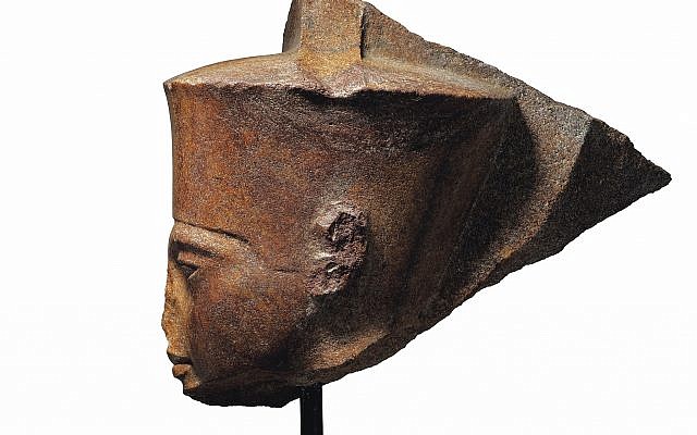 Tutankhamun sculpture’s London auction sparks Egyptian outcry